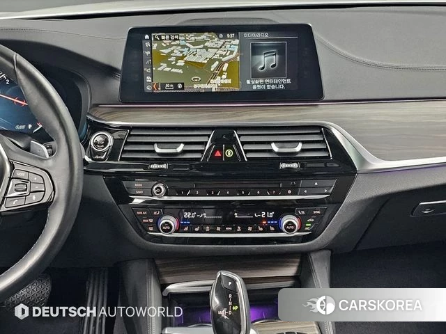 BMW 5 Series (G30) 2018 Белый из Кореи, фото 5