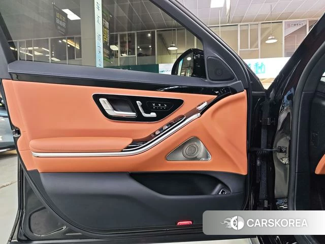 Mercedes-Benz S-class 2023 Черный из Китая, фото 5