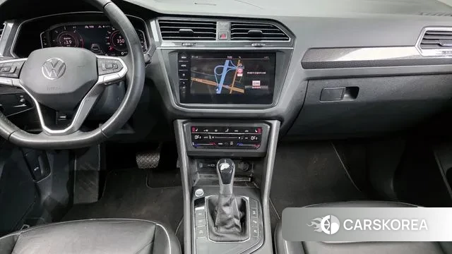 Volkswagen Tiguan second Generation 2021 Белый из Кореи, фото 5