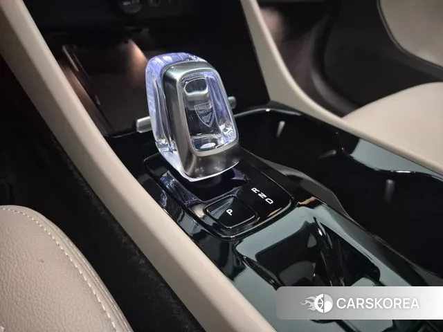 Volvo XC40 id 3211940 из Кореи 5