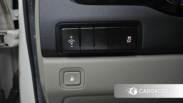 Kia The New Carnival 2018 Белый из Кореи, фото 5