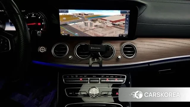 Mercedes-Benz E-Class W213 2018 Серый из Кореи, фото 5