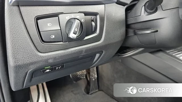 BMW 3 Series (F30) 2018 Синий из Кореи, фото 5