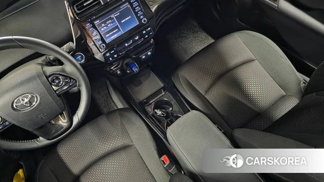 Toyota Prius 4th Generation 2021 Белый из Кореи, фото 5