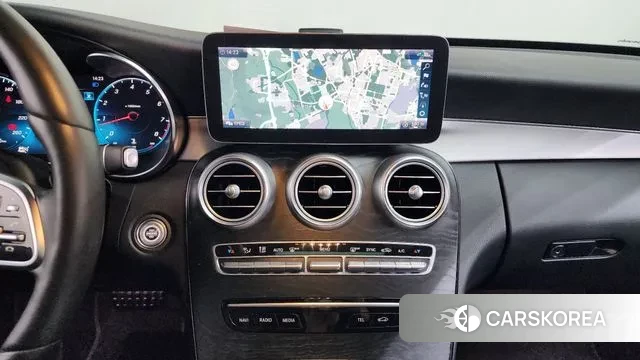 Mercedes-Benz C-Class W205 2021 Белый из Кореи, фото 5