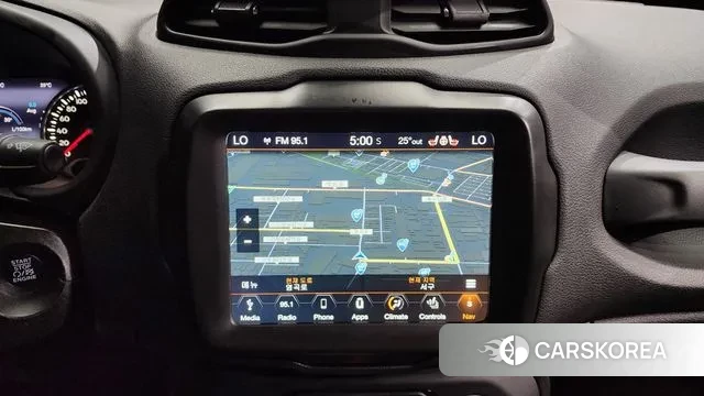 Jeep Renegade 2018 Черный из Кореи, фото 5