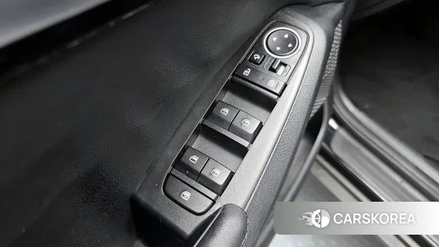 Kia Seltos 2022 Черный из Кореи, фото 5