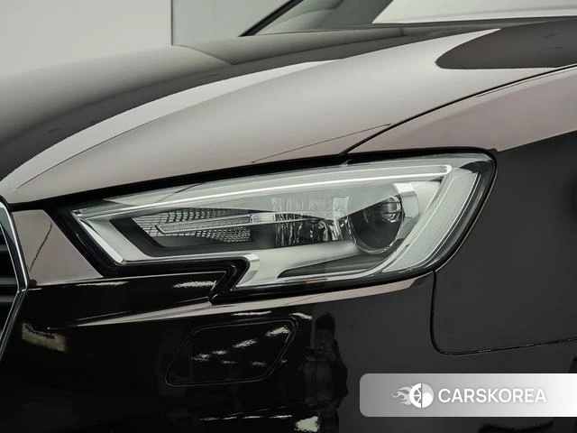 Audi A3 2018 Красный из Китая, фото 5