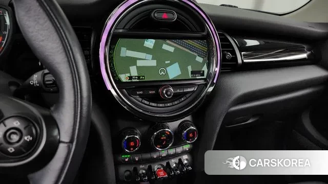 Mini Cooper 2018 Жемчужный цвет из Кореи, фото 5