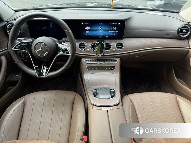 Mercedes-Benz E-class 2023 Черный из Китая, фото 5