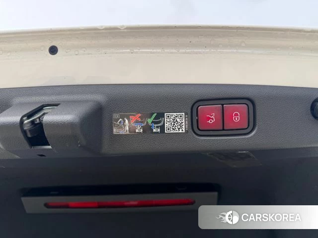 Mercedes-Benz E-Class W214 2024 Белый из Кореи, фото 5