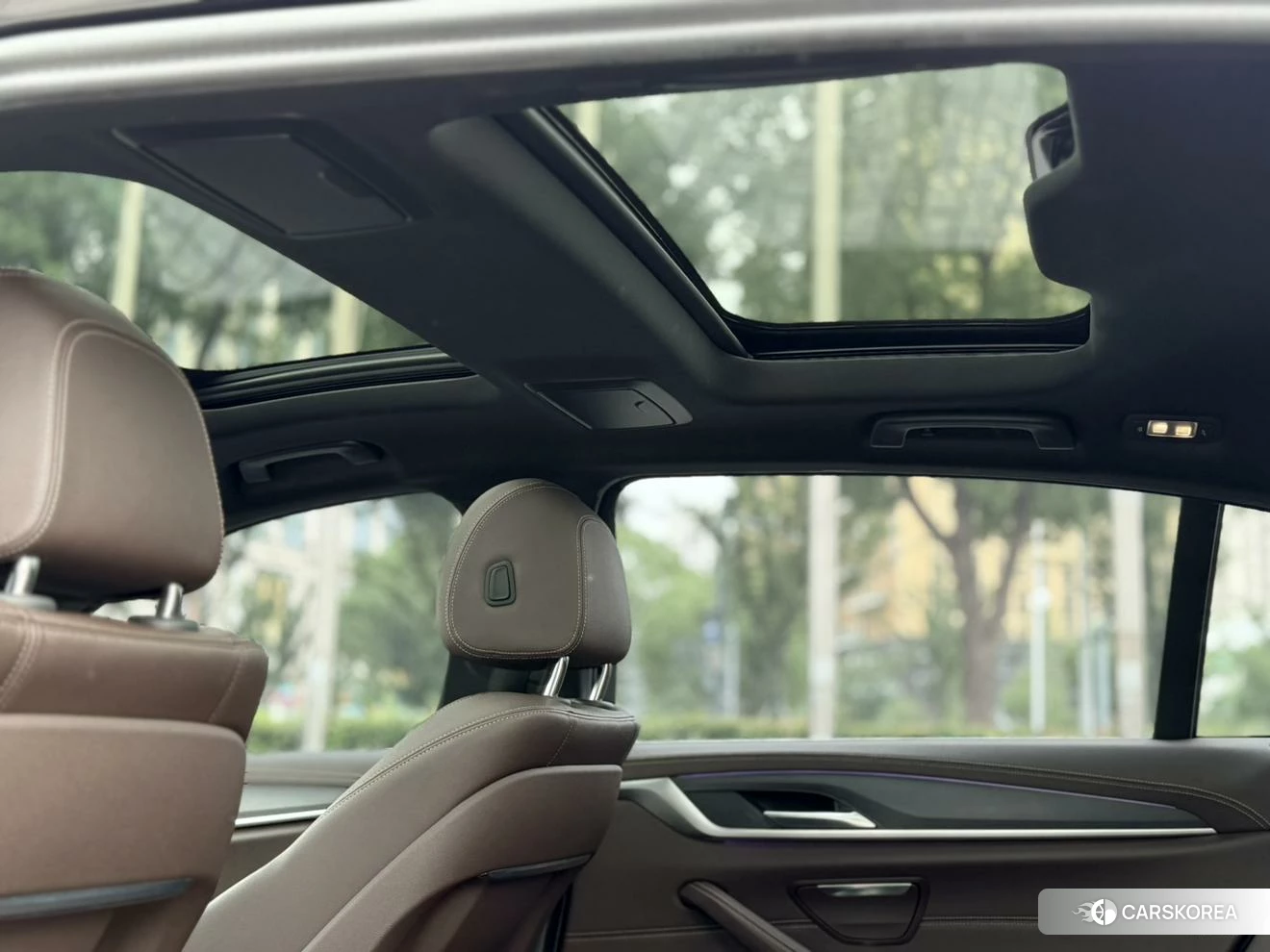 BMW 5 series 2020 Черный из Китая, фото 5