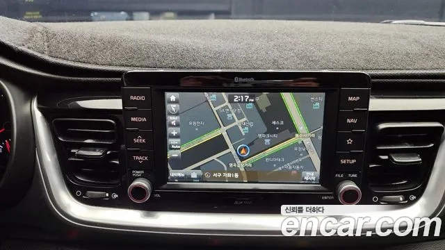 Kia Stonic 2018 Белый из Кореи, фото 5