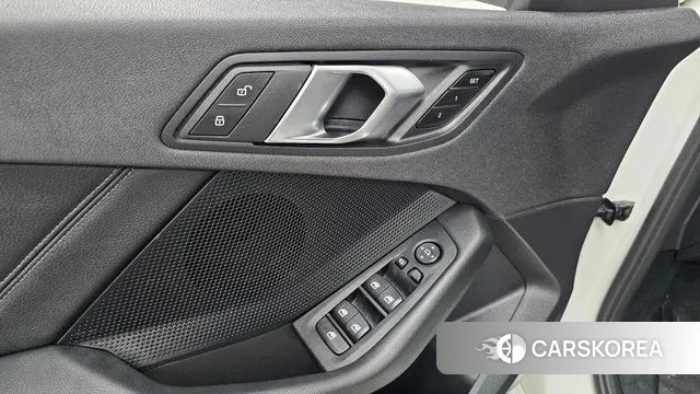 BMW 1 Series (F40) 2020 Белый из Кореи, фото 5