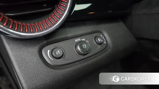 Chevrolet (GM Daewoo) Trax Crossover 2024 Черный из Кореи, фото 5