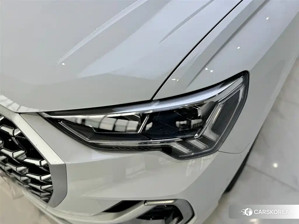 Audi Q3 2024 Белый из Китая, фото 5