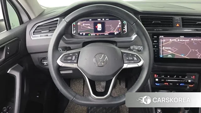 Volkswagen Tiguan second Generation 2022 Белый из Кореи, фото 5