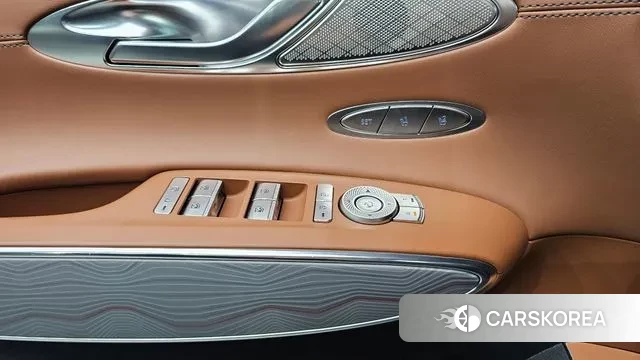 Genesis GV70 2023 Черный из Кореи, фото 5