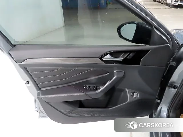 Volkswagen 7th Generation of Jetta 2023 Серый из Кореи, фото 5