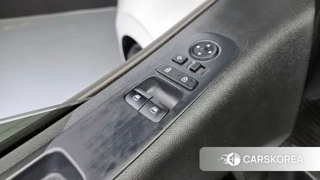 Hyundai Staria 2021 Белый из Кореи, фото 5