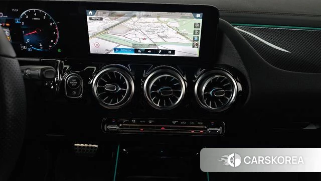 Mercedes-Benz GLA - Class H247 2022 Белый из Кореи, фото 4