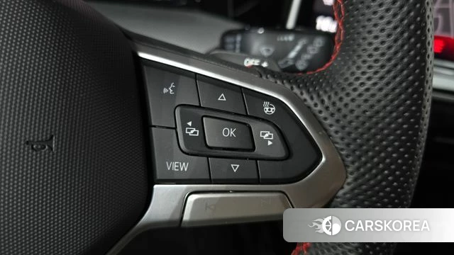 Volkswagen Golf 8th Generation 2025 Белый из Кореи, фото 5