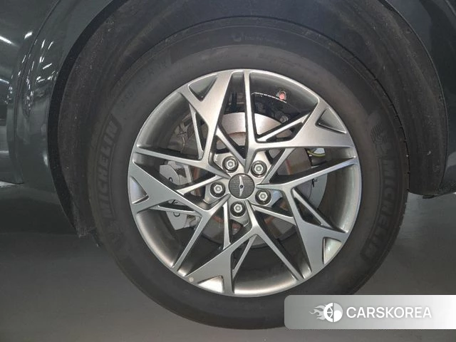 Genesis GV70 2023 Серый из Кореи, фото 5
