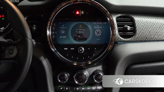 Mini Cooper Electric 2022 Черный из Кореи, фото 5