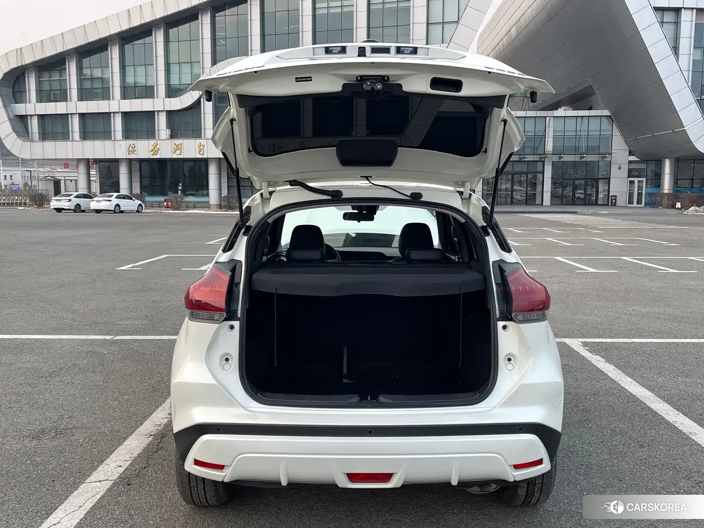 Nissan Kicks 2022 Белый из Китая, фото 5
