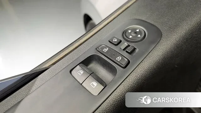 Hyundai Staria 2022 Серебряный из Кореи, фото 5