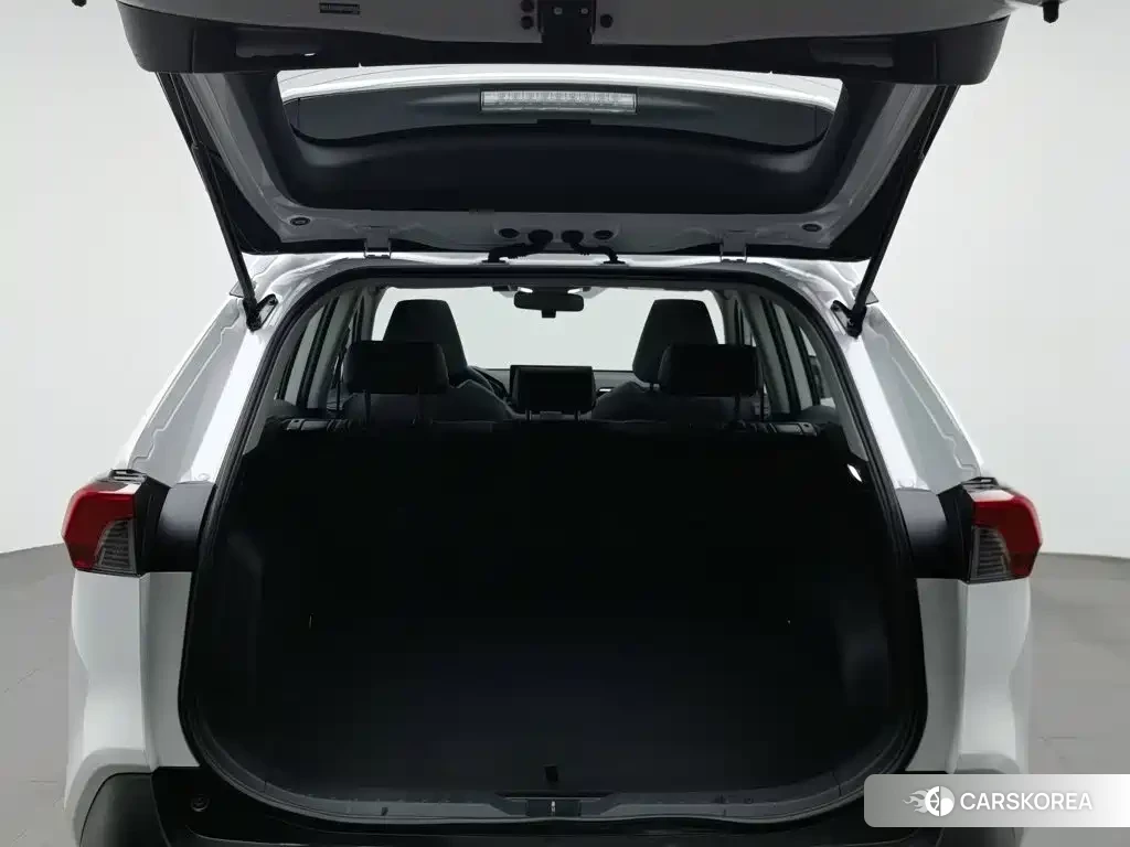 Toyota RAV4 2024 Белый из Китая, фото 5