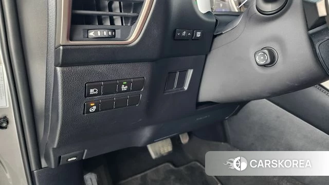 Lexus NX300h 2018 Серебряный из Кореи, фото 5