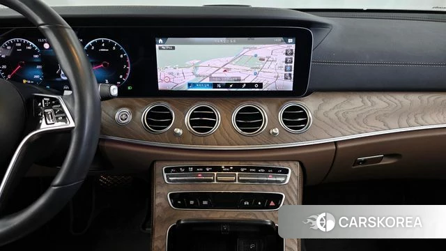 Mercedes-Benz E-Class W213 2021 Серый из Кореи, фото 5