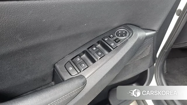 Kia Seltos 2022 Белый из Кореи, фото 5