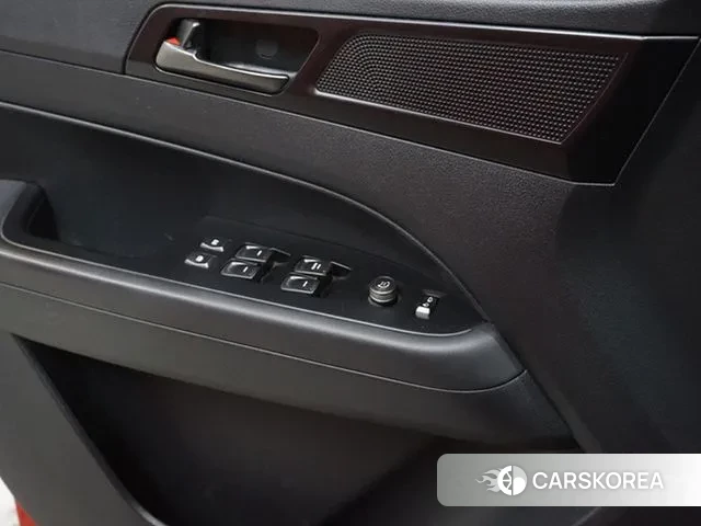 Ssangyong Rexton Sports Cannes 2020 Красный из Кореи, фото 5