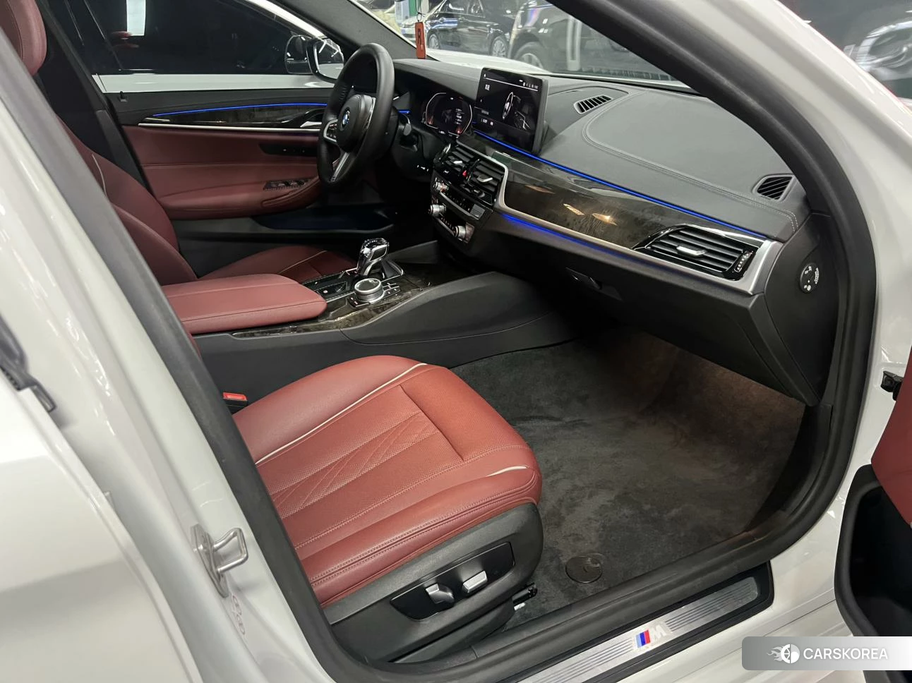 BMW 5 series 2020 Белый из Китая, фото 5