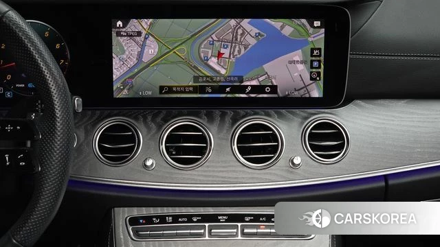 Mercedes-Benz E-Class W213 2023 Белый из Кореи, фото 5