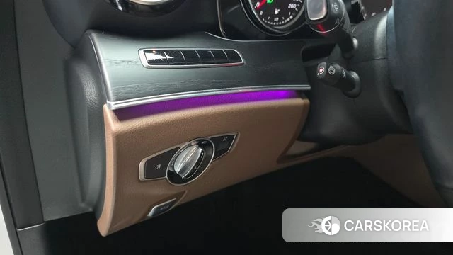 Mercedes-Benz E-Class W213 id 4471470 из Кореи 5