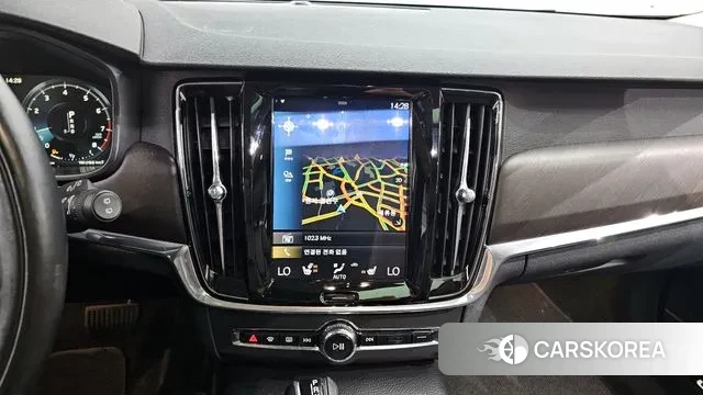 Volvo V90 Cross-Country 2018 Серый из Кореи, фото 5