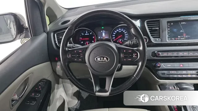 Kia The New Carnival 2018 Белый из Кореи, фото 5