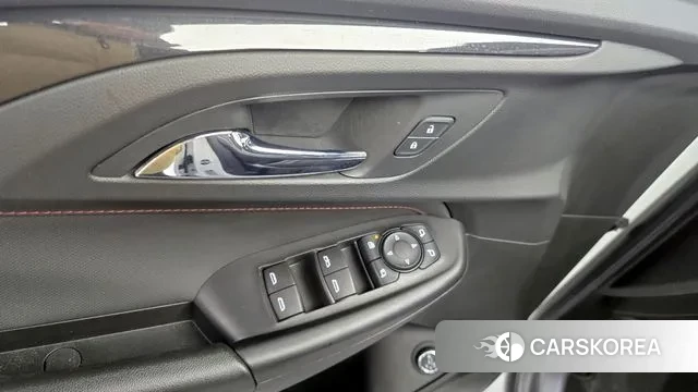 Chevrolet (GM Daewoo) Trailblazer 2020 Белый из Кореи, фото 5