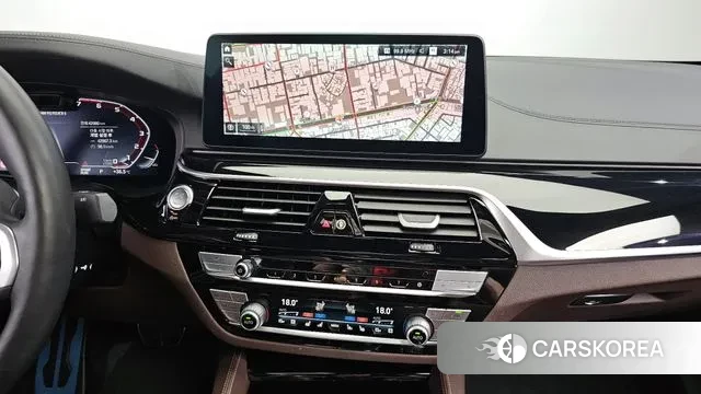 BMW 5 Series (G30) 2022 Белый из Кореи, фото 5