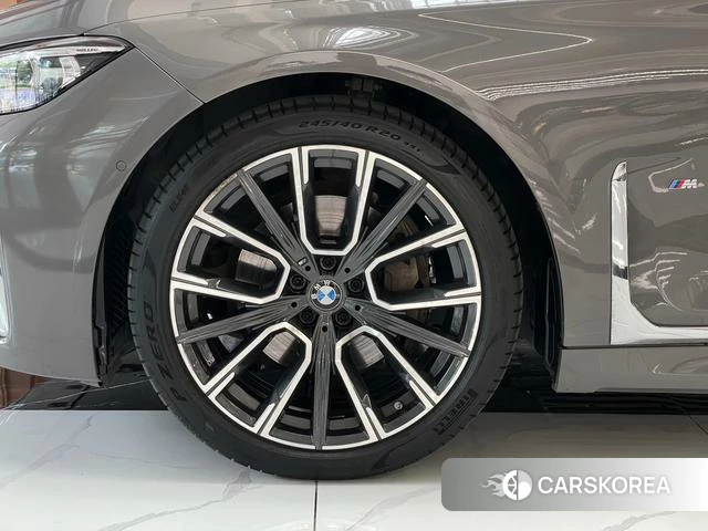 BMW 7 series 2021 Серебристо-серый из Китая, фото 5