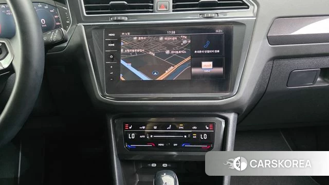 Volkswagen Tiguan second Generation 2023 Белый из Кореи, фото 5