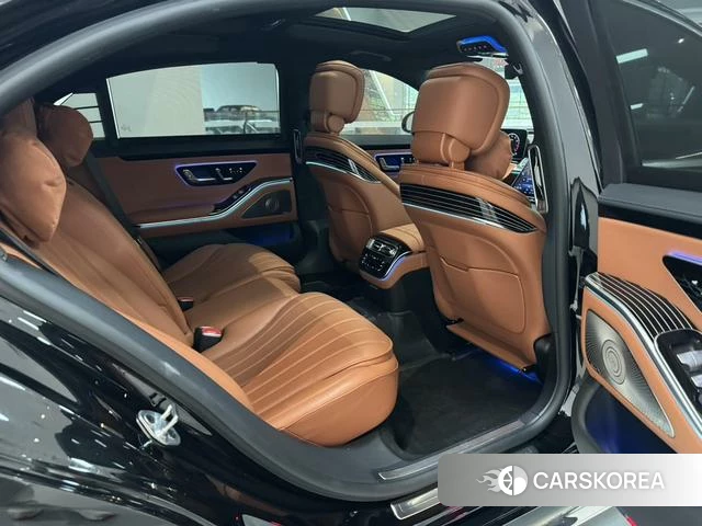 Mercedes-Benz S-class 2023 Черный из Китая, фото 5