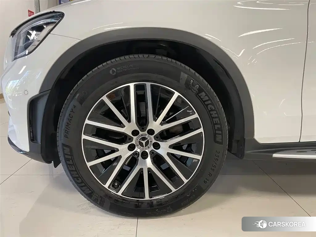 Mercedes-Benz GLC Coupe 2023 Белый из Китая, фото 5