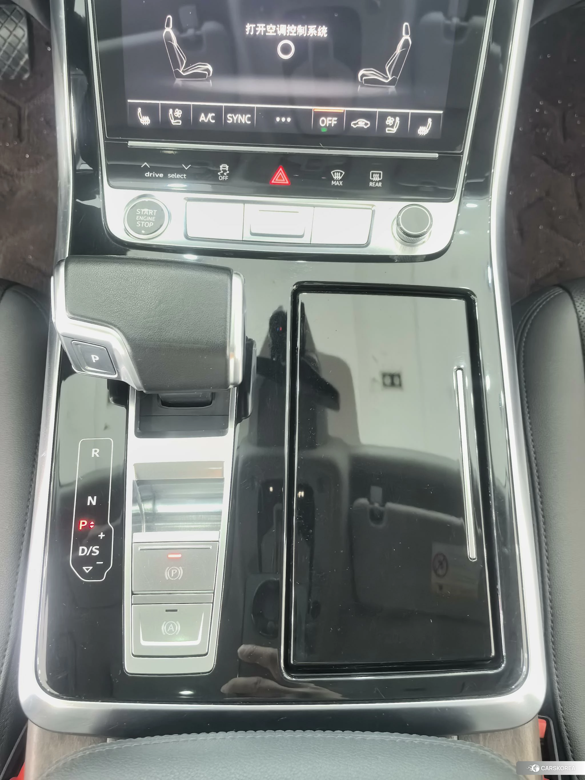 Audi Q7 2020 Черный из Китая, фото 5