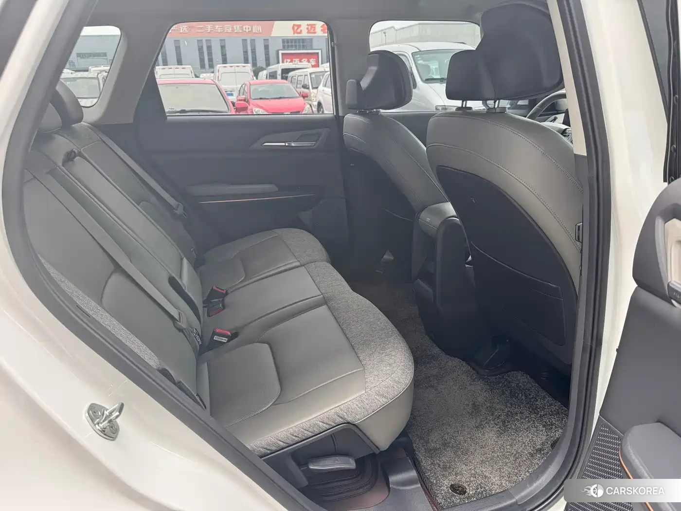 Kia EV5 2024 Белый из Китая, фото 6
