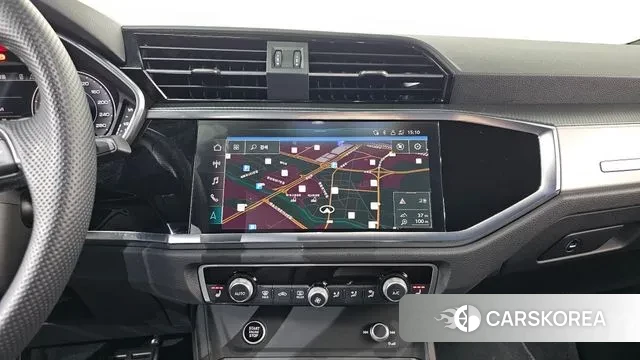 Audi Q3 (F3) 2023 Белый из Кореи, фото 5