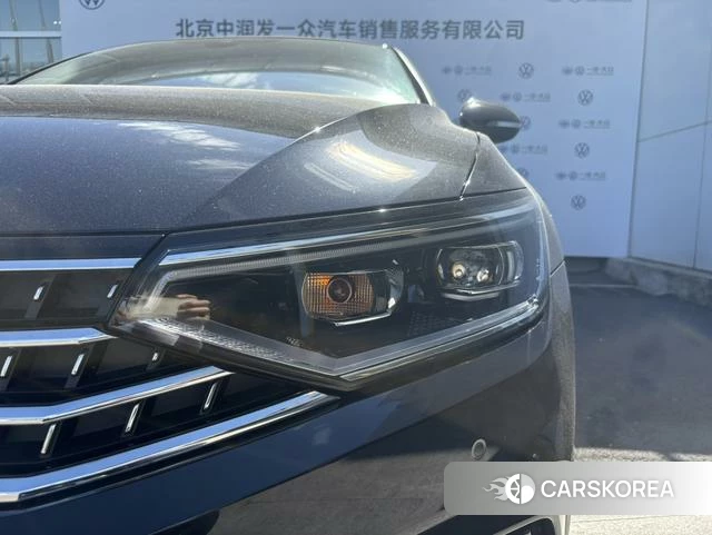 Volkswagen Magotan 2023 Черный из Китая, фото 5